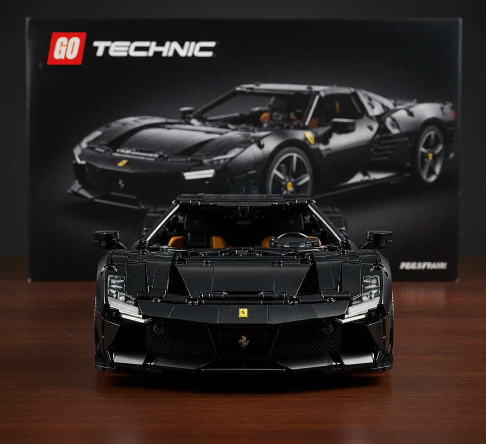 Ferrari Daytona SP3 Model  (3,778 Pcs)