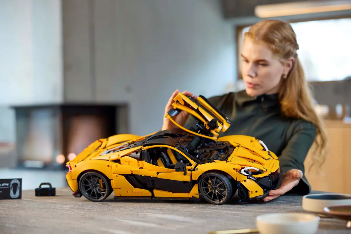 McLaren P1 Model (3893 Pcs)
